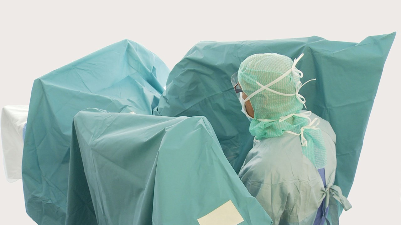een BARRIER urologie afdeklaken tijdens een ingreep