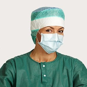 Stap 4 van de instructies medisch operatiemasker – met oorlussen